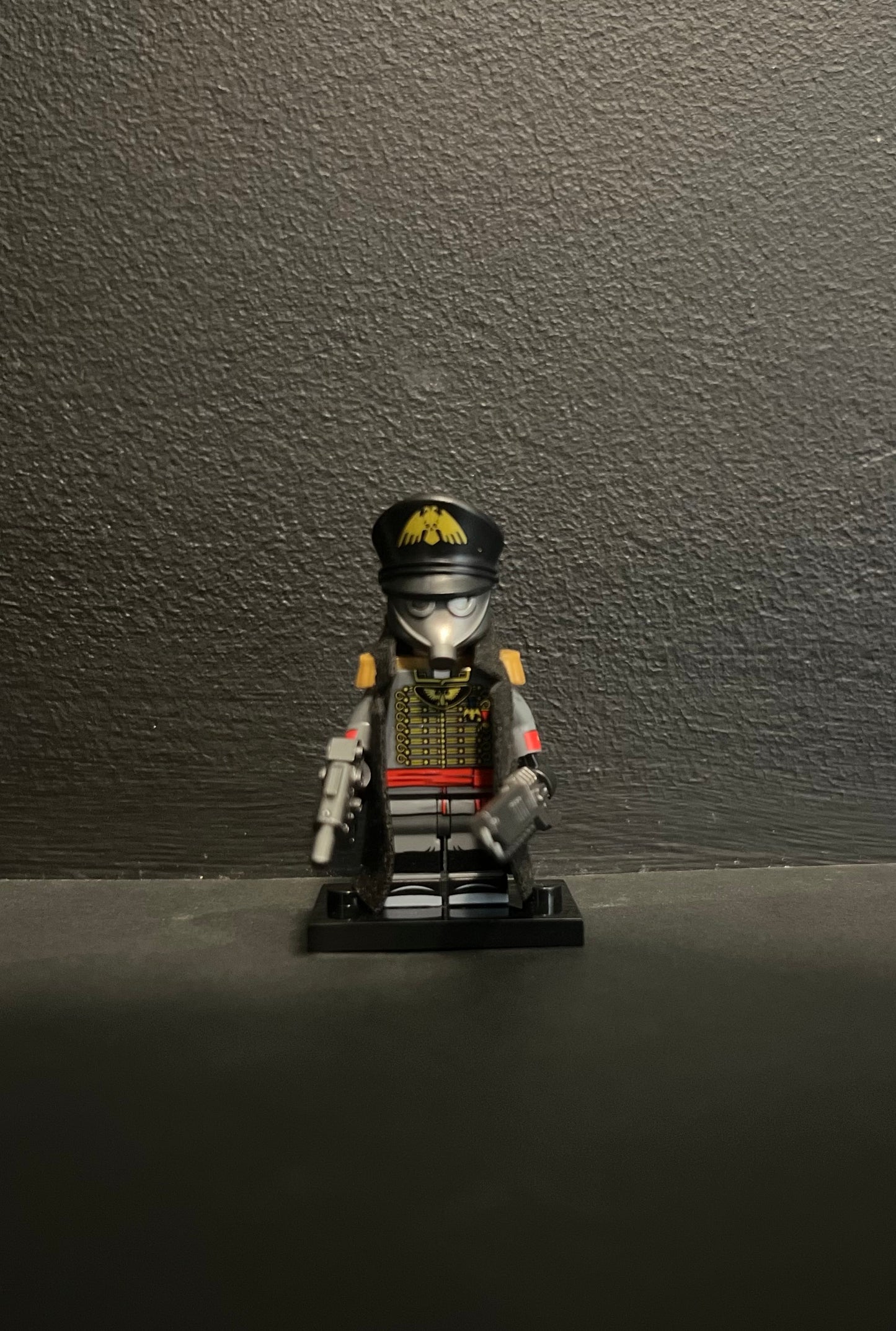 Krieg Commissar Minifigure War hammer